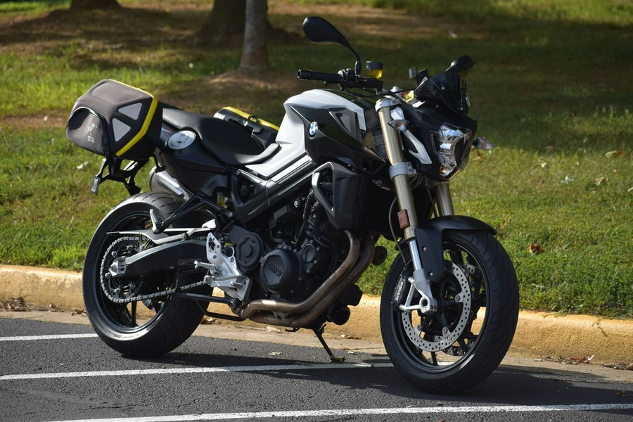 2016 BMW F 800 R Light White / Black Satin Gloss