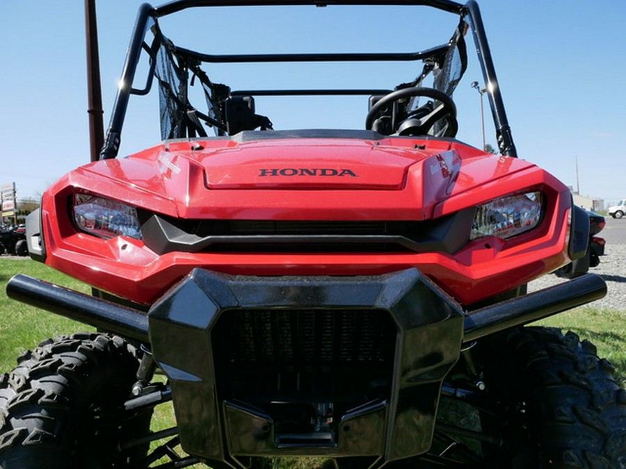 2025 Honda Pioneer 1000-5 Deluxe