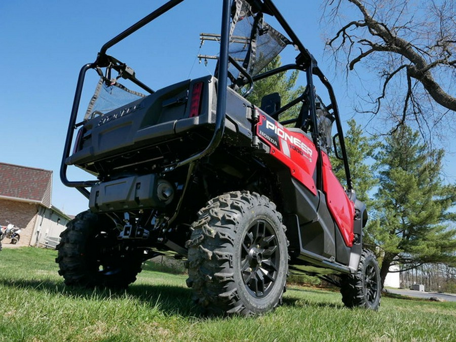 2025 Honda Pioneer 1000-5 Deluxe