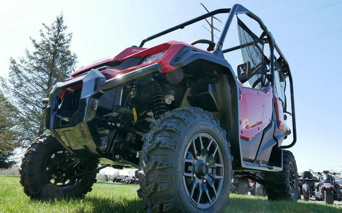 2025 Honda Pioneer 1000-5 Deluxe