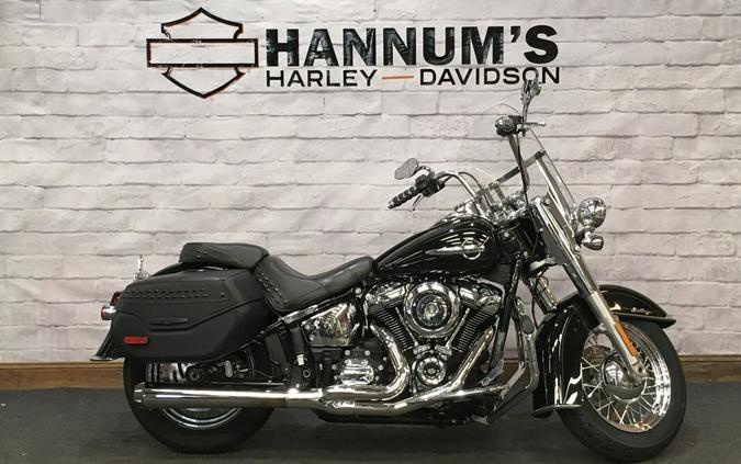 2020 Harley-Davidson Heritage Classic 107 Vivid Black FLHC