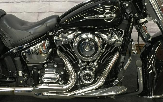 2020 Harley-Davidson Heritage Classic 107 Vivid Black FLHC