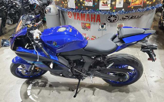 2024 YAMAHA YZF-R7