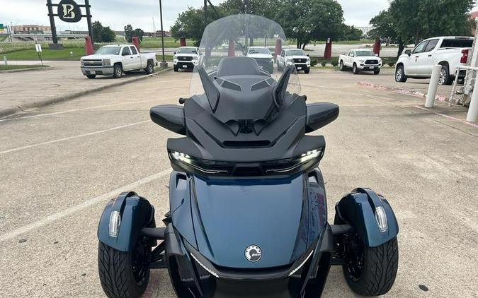 2024 Can-Am® Spyder RT Limited Dark Wheels