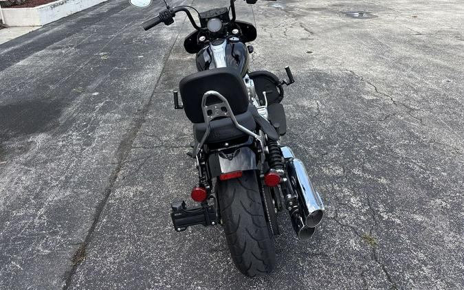 2022 Indian Motorcycle® Super Chief® Limited Black Metallic