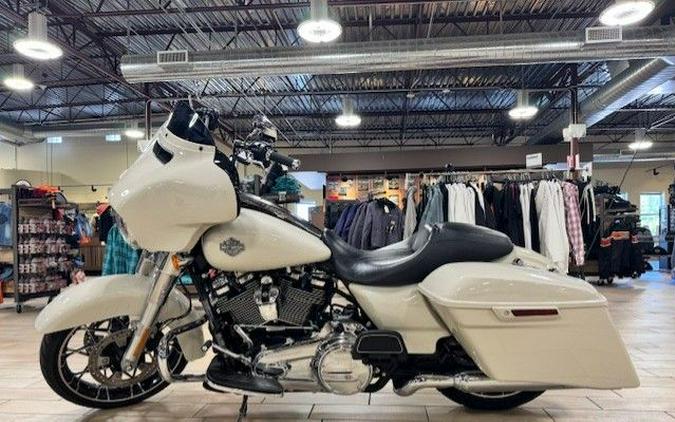 2022 Harley-Davidson Street Glide® Special
