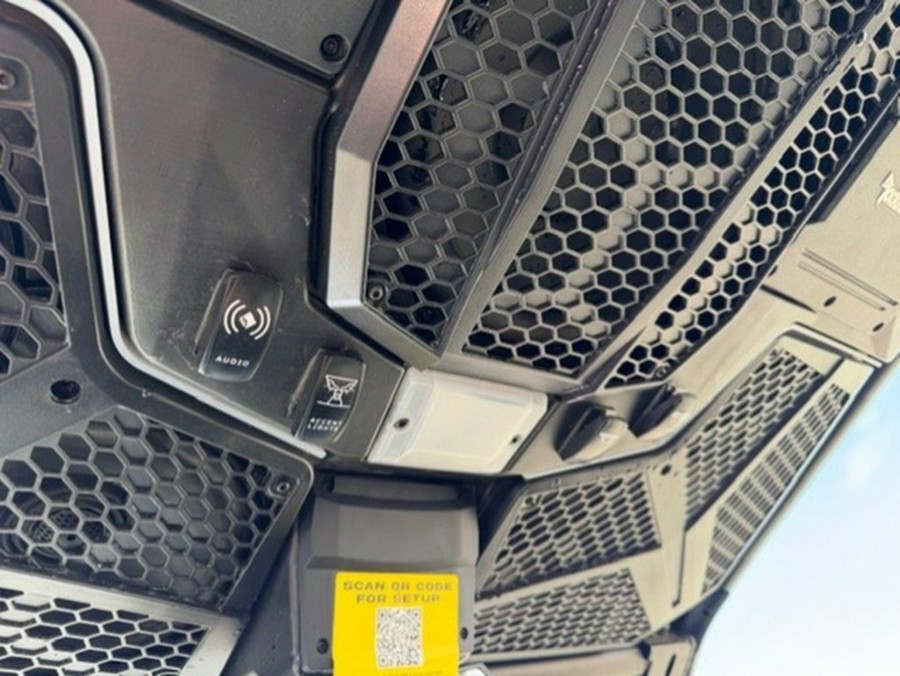 2025 Polaris RZR Pro XP 4 Ultimate