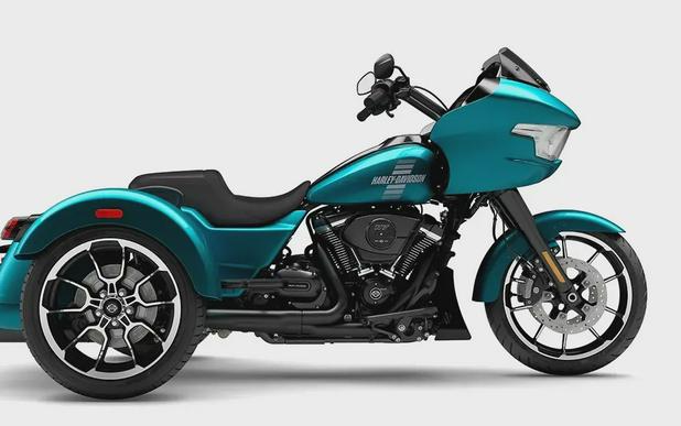 Harley-Davidson® Road Glide 3 2026 Teal Thunder