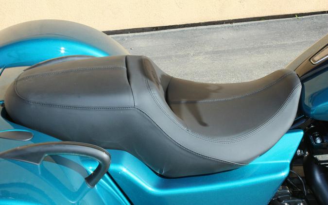 Harley-Davidson® Road Glide 3 2026 Teal Thunder