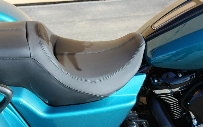 Harley-Davidson® Road Glide 3 2026 Teal Thunder