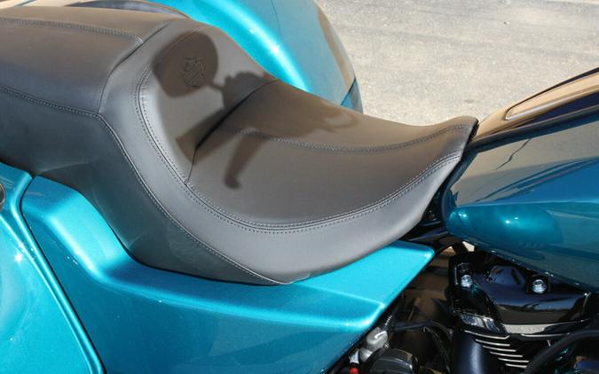 Harley-Davidson® Road Glide 3 2026 Teal Thunder