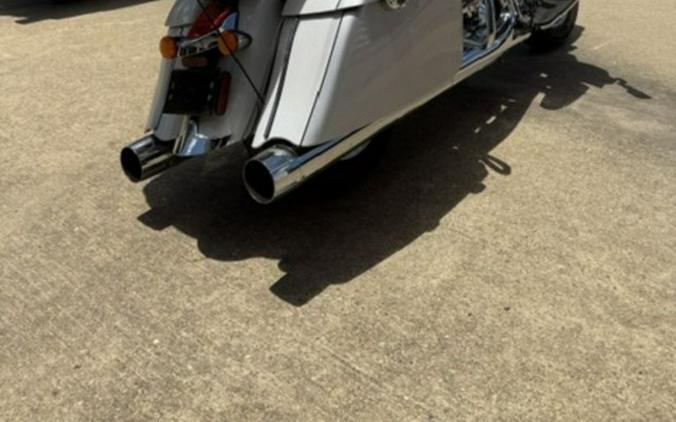 2018 Indian Motorcycle® Roadmaster® ABS Pearl White over Star Silver