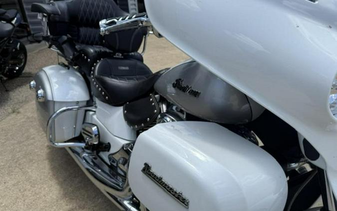 2018 Indian Motorcycle® Roadmaster® ABS Pearl White over Star Silver