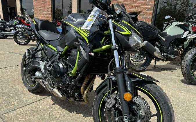 2020 Kawasaki Z650 Review (11 Fast Facts – Urban + Sport Motorcycle)