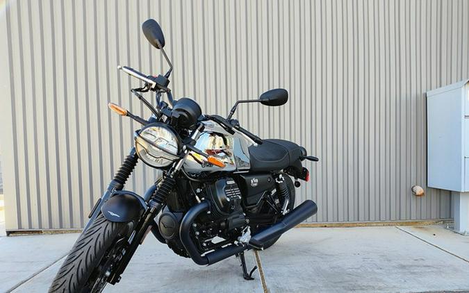 2025 Moto Guzzi V7 Stone Chrome