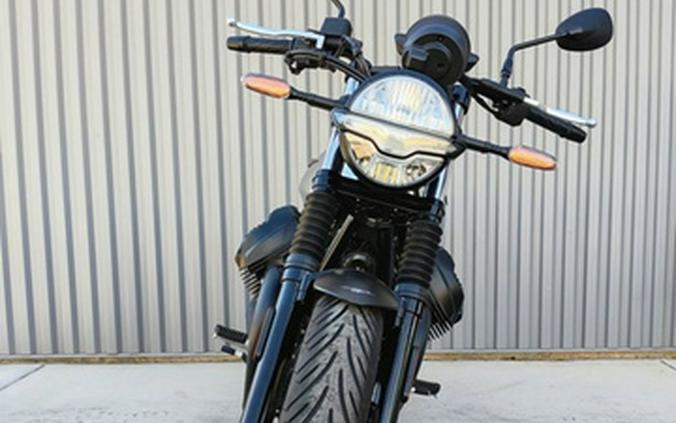 2025 Moto Guzzi V7 Stone Chrome