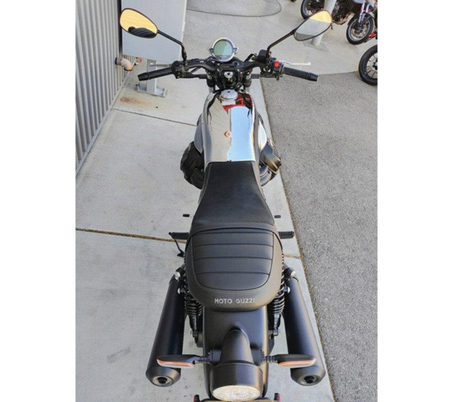 2025 Moto Guzzi V7 Stone Chrome