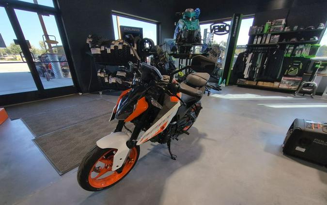 2024 KTM 250 Duke