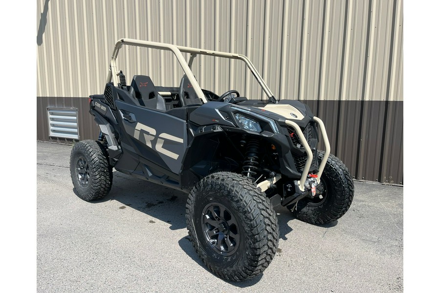 2023 Can-Am Maverick Sport X RC 1000R