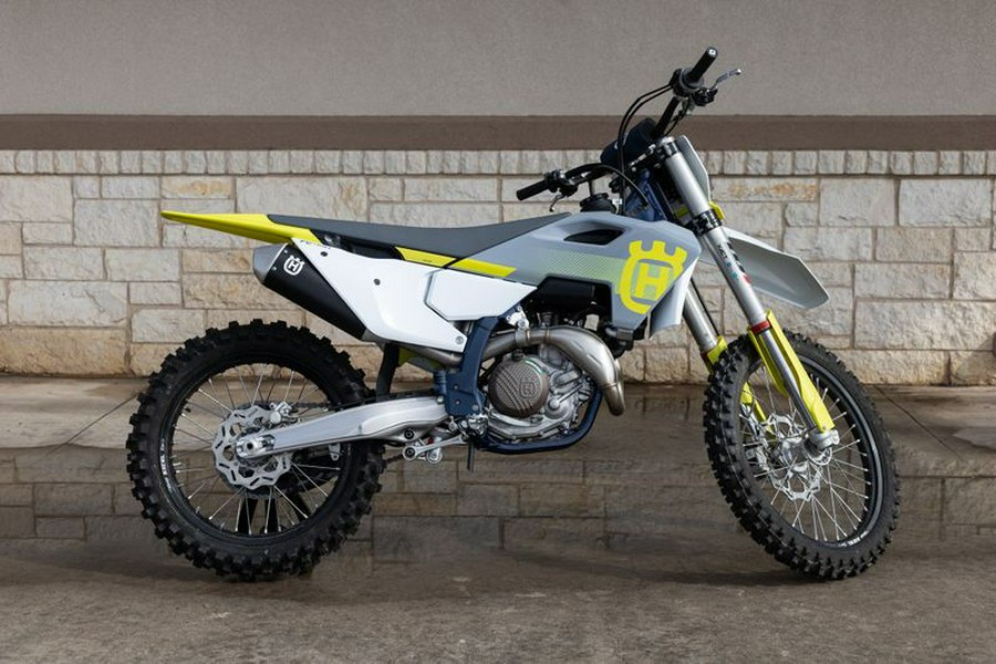 New 2024 HUSQVARNA FC 450 WHITE