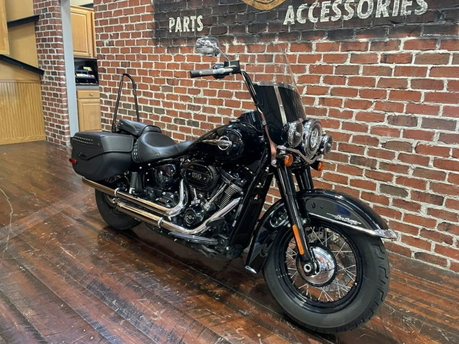 2020 Harley-Davidson FLHCS - Heritage Classic 114