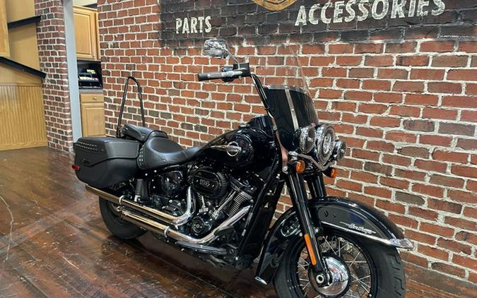 2020 Harley-Davidson FLHCS - Heritage Classic 114