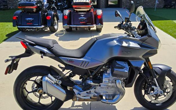 2022 Moto Guzzi V100 Mandello