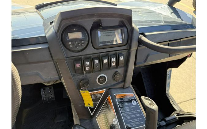 2017 Can-Am SSV COMMANDER LTD 1000EFI