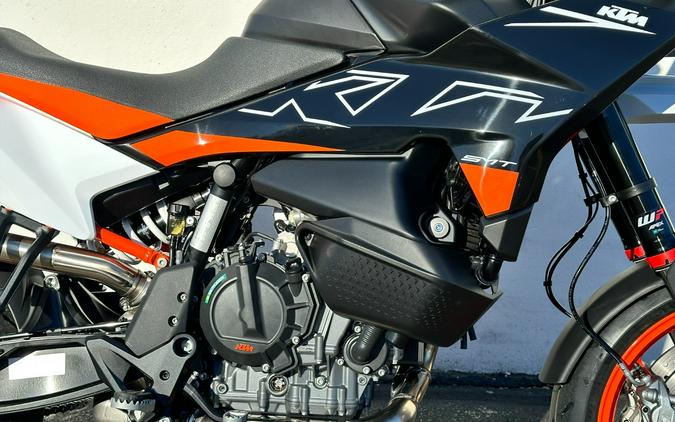 2024 KTM 890 SMT