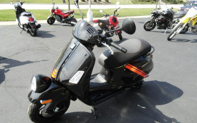 2024 Vespa GTV 300