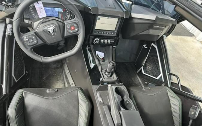 2026 Polaris Slingshot® Grand Touring Manual