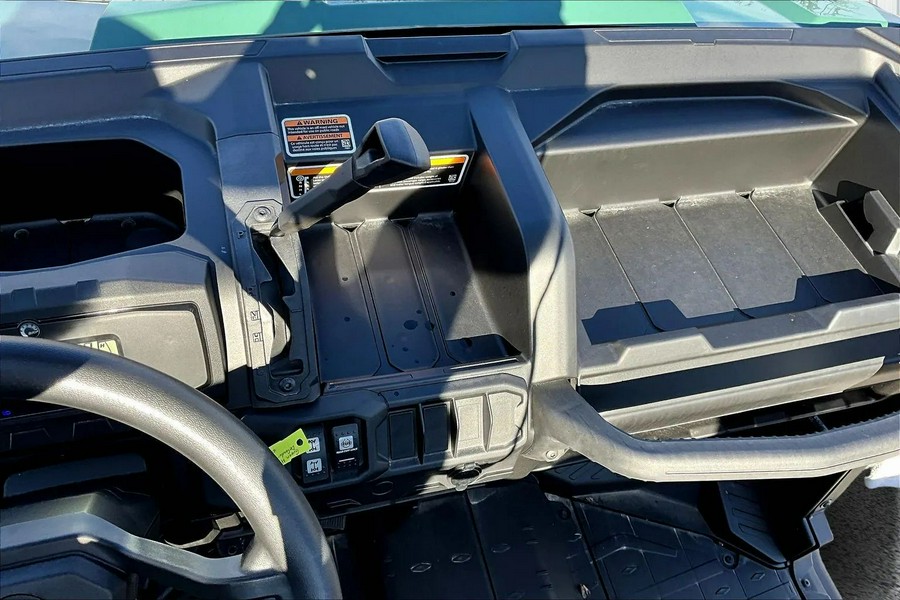 2025 Can-Am Defender DPS HD9