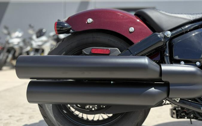 2025 Indian Motorcycle CHIEF BOBBER DARK HORSE MAROON MTLLIC 49S