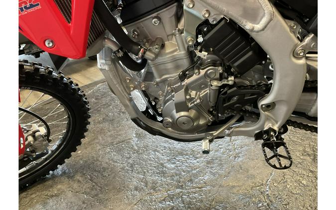 2026 CRF® 250R - Honda