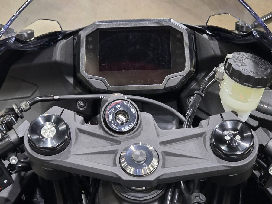 2026 Kawasaki Ninja® ZX™-6R ABS