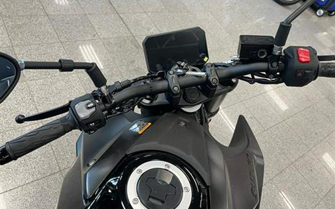 2023 Suzuki GSX-8S