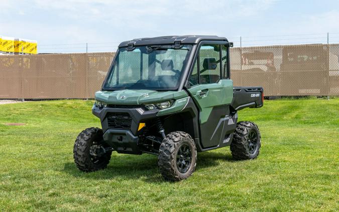 2024 Can-Am™ Defender DPS CAB HD9