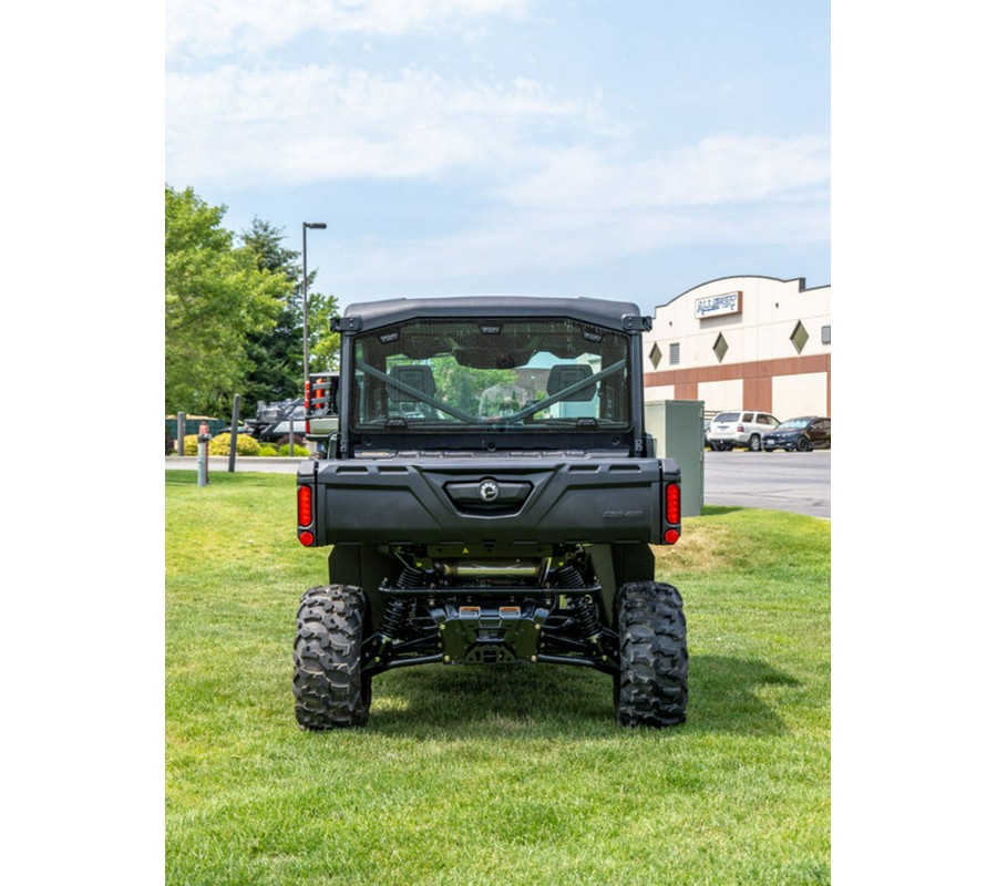 2024 Can-Am™ Defender DPS CAB HD9