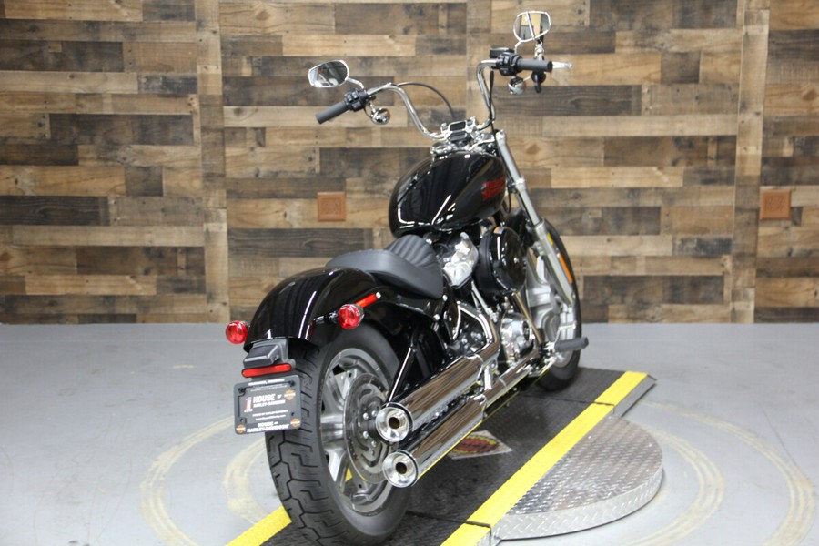 2023 Harley-Davidson Softail Standard Black