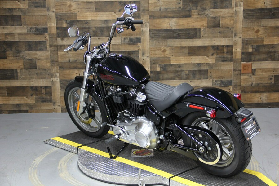 2023 Harley-Davidson Softail Standard Black