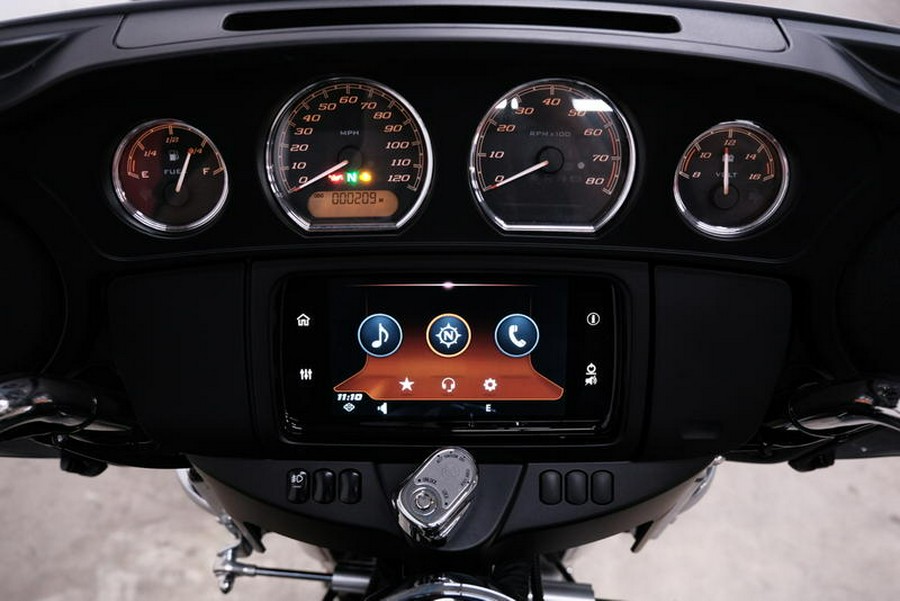 2024 Harley-Davidson® FLHTCUTG - Tri Glide® Ultra