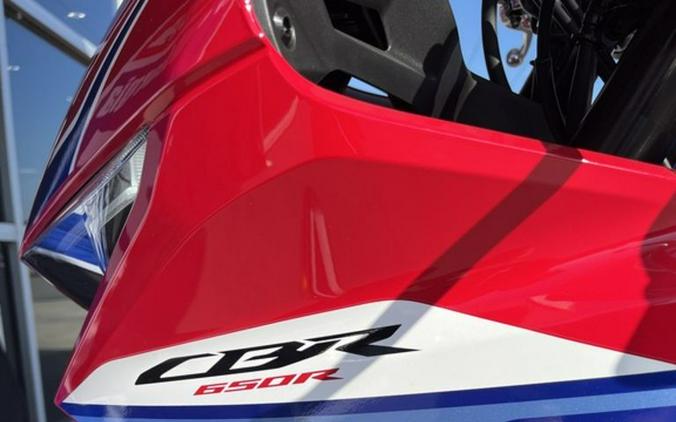 2026 Honda CBR650R E-Clutch