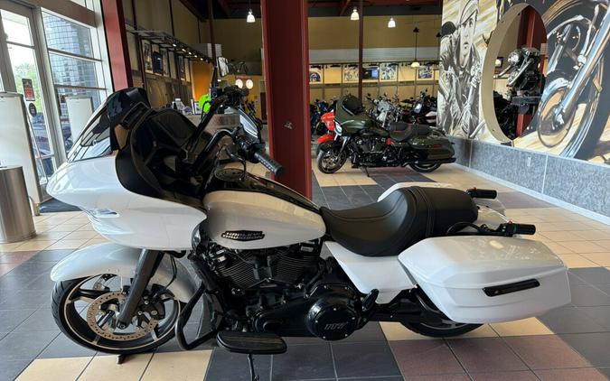 FLTRX 2024 Road Glide®