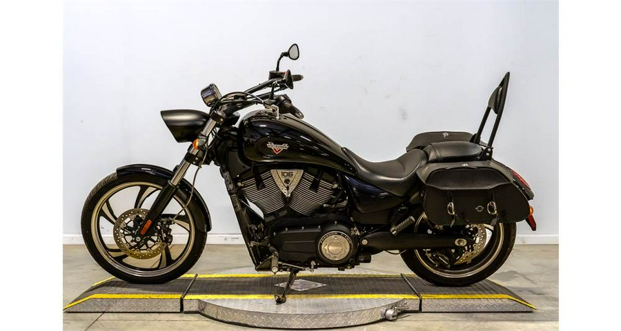 2014 Victory Motorcycles VEGAS 8-BALL