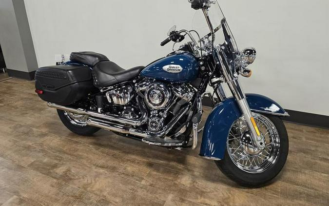 2021 Harley-Davidson® FLHC - Heritage Classic