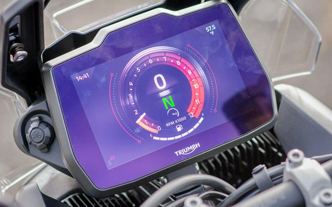 2025 Triumph Tiger 900 GT Pro Carnival Red / Sapphire Black