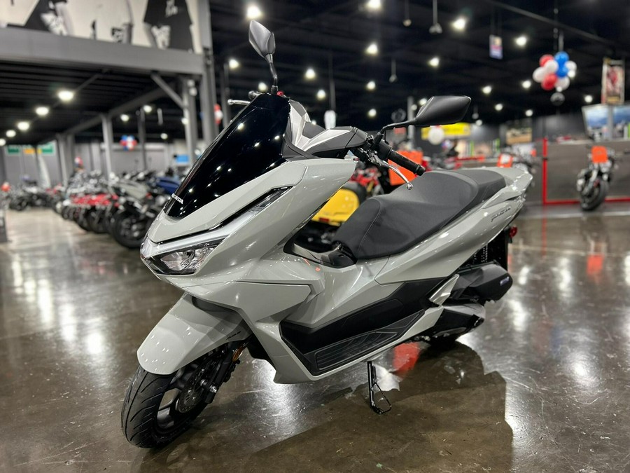 2026 Honda PCX ABS