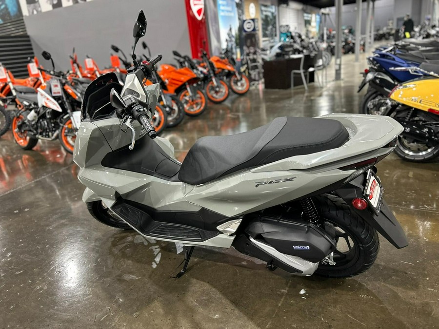 2026 Honda PCX ABS