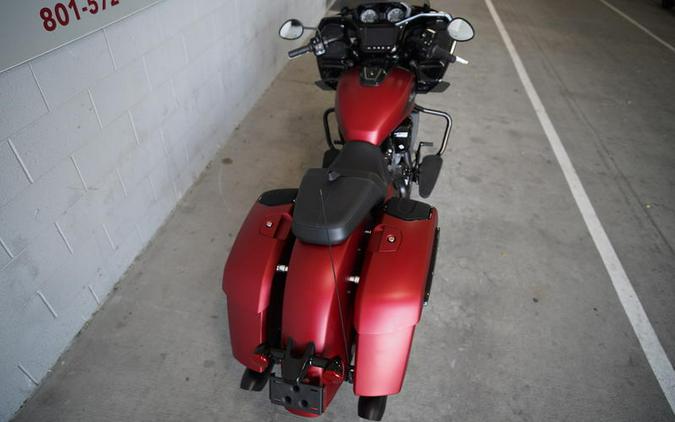 2024 Indian Motorcycle® Challenger® Dark Horse® w/PowerBand Audio Pkg Sunset Red Smoke