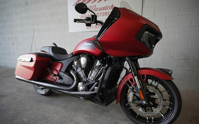 2024 Indian Motorcycle® Challenger® Dark Horse® w/PowerBand Audio Pkg Sunset Red Smoke